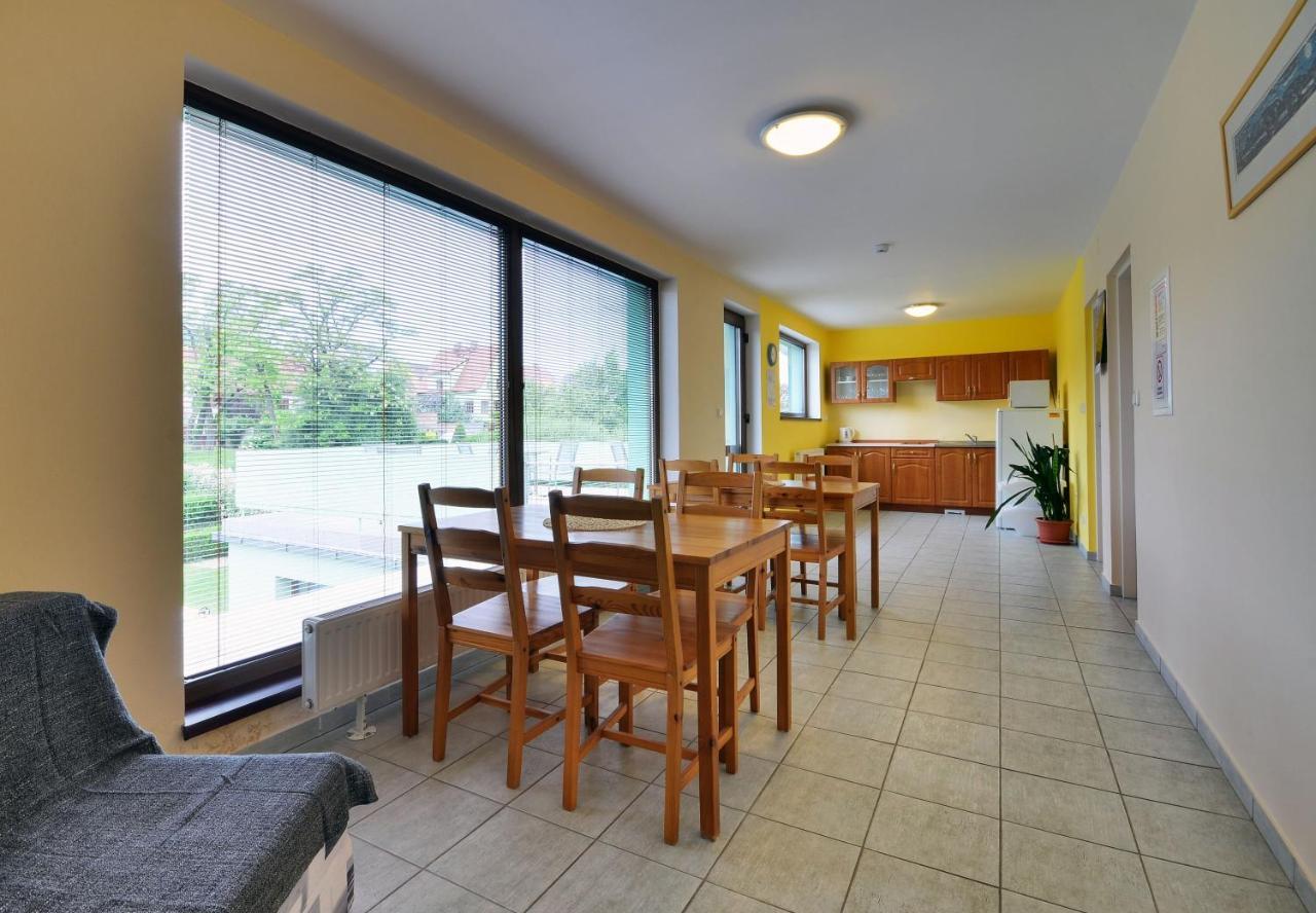 Pension Marketa Mikulov Exteriör bild